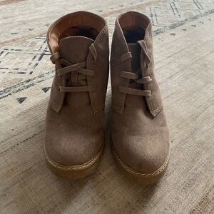 Women’s heeled boots